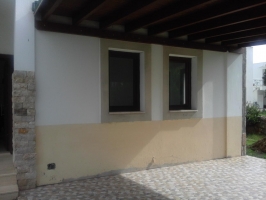 ZEMLAKTAN YAHŞİDE DENİZE YAKIN BAHÇELİ OTOPARKLI DAİRE