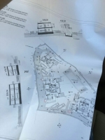 YALIKAVAK`DA SATILIK PROJELİ,RUHSATLI DENİZE 80 METRE 2100 M2 ARSA