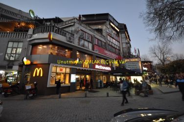 Beşiktaş ın En Prestijli AVM sinde Kiralık Dükkan