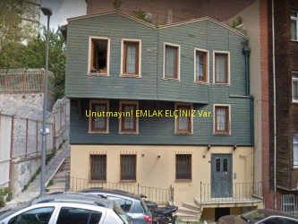 Emlak Elçisinden Maçka Rezidance Arkasındaki Binada Acil Satılık