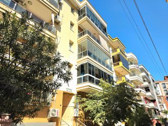 Yalı Mahallesinde Geniş Kapalı Mutfak Büyük Balkonlu 2+1 Satılık