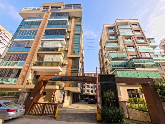 Mavişehir Elara Sitesinde Havuzlu Eşyalı 1+1 Kiralık Daire