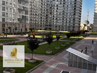 KRİSTALŞEHİRDE METROBÜSE KOMŞU 2+1 118 m2 KİRALIK DEPOLU DAİRE