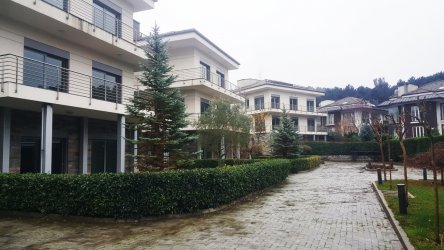 Çekmeköy Mayaveraya Komşu Doğayla İçiçe Satılık Villa