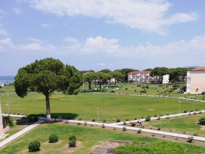 KUŞADASI DAVUTLAR SAİLİNDE  PLAJA 200 METRE SATILIK 2+1 