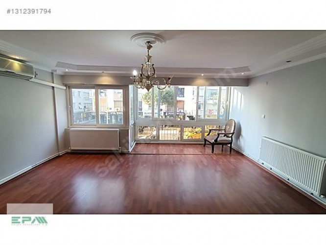 Mithatpaşa Cd.Şehrin Tam kalbinde,Denize yakın 3+1 kiralık Daire