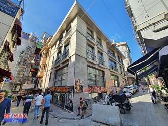 BEYOĞLU TAKSİM İSTİKLAL CAD. İSKANLI 540m2 SATILIK BİNA