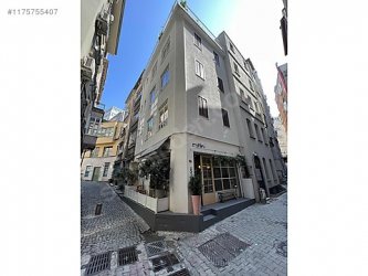 Beyoğlunda istiklal caddesine yakın satılık bina
