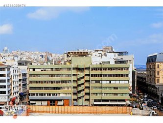 Karaköy Meydanda Satılık 170 m2 Dükkan ve 220 m2 Daire