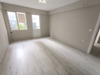 KUŞADASI TÜRKMENDE İÇİ TERTEMİZ YENİ YAPILDI SATILIK 3+1 DAİRE 