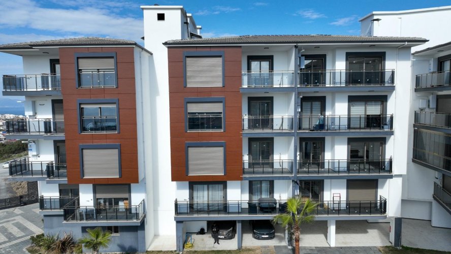 GÜRMES EMLAKTAN KUŞADASI DEĞİRMENDEREDE SATILIK 3+1 YENİ DAİRE 