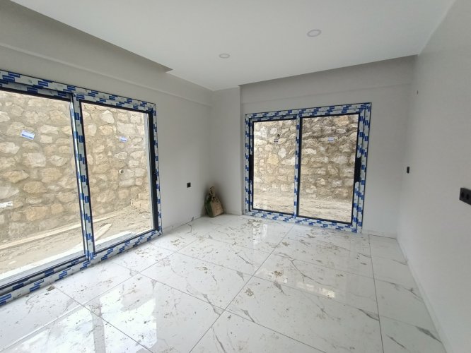 GÜRMES EMLAKTAN KUŞADASI KİRAZLI YOLUNDA SATILIK 2+1 YENİ BAHÇELİ DAİRE 