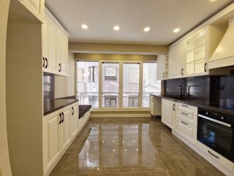 KADIKÖY SUADİYEDE 3+1 SATILIK DAİRE TROYKADAN
