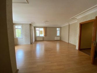 KADIKÖY SUADİYEDE 3+1 SATILIK DAİRE TROYKADAN
