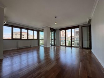 KADIKÖY GÖZTEPEDE SİTE KONFORUNDA  3+1 SATILIK DAİRE TROYKADAN