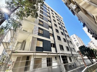 KADIKÖY CADDEBOSTAN BAĞDAT CADDESİ 3+1 SATILIK DAİRE TROYKADAN
