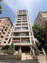 KADIKÖY SUADİYE KAVİSLİ SOKAKDA EŞYALI 3+1 KİRALIK DAİRE