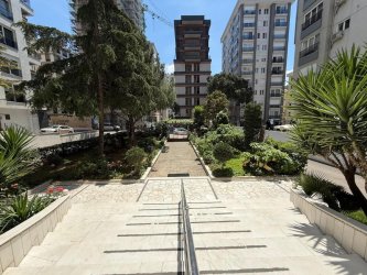 KADIKÖY CADDEBOSTANDA 4+1 SATILIK DAİRE TROYKADAN