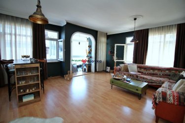 KADIKÖY ZÜHTÜPAŞADA 3+1 SATILIK DAİRE TROYKA^DAN