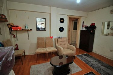 KADIKÖY OSMANAĞA MAHALLESİNDEDE 2+1 SATILIK DAİRE TROYKADAN