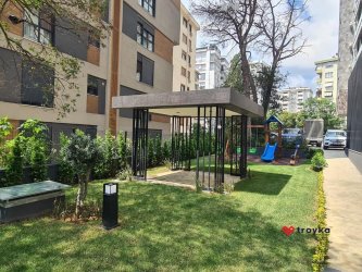 KADIKÖY SUADİYEDE 2+1 KİRALIK DAİRE TROYKADAN