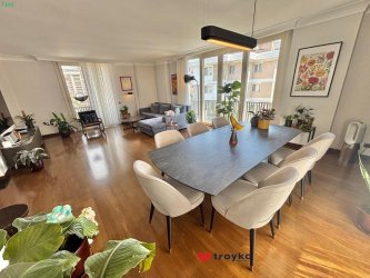 KADIKÖY CADDEBOSTAN SAHİLDE  4+1 SATILIK DAİRE TROYKADAN