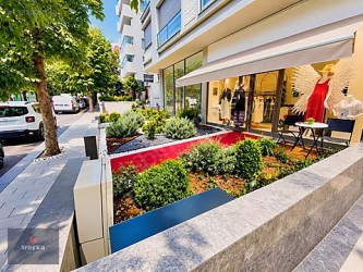 KADIKÖY GÖZTEPE PARKINÂ KOMŞU KİRALIK DÜKKAN TROYKADAN