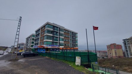 SİTE İÇİNDE,DENİZ MANZARALI, 2 KAPALI BALKON,GİYİNME ODALI 4+1
