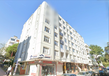 BAHÇELİEVLER`DE İSTİKLAL CADDESİ ÜZERİ KİRALIK KÖŞE 4+1 DAİRE