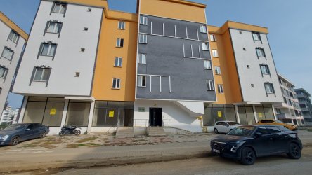 KAZIM KARABEKİR CADDESİNDE KÖŞE BAŞI 22 mt CEPHELİ BACALI DÜKKAN