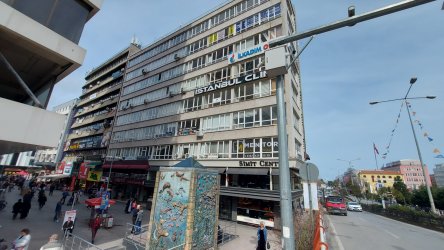 MEYDANDA HER ÖLÇÜDE (20-350m2)ve BÜTÇEDE BAKIMLI KİRALIK OFİSLER