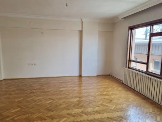 Keçiören Subayevlerinde, Altınpark Karşısı, 3+1, DAİRE BOŞTUR.