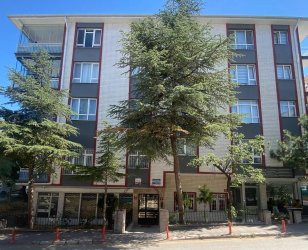 Çankaya Sokullu Mehmet Paşa Cad. Bir Bina Mesafede, 3+1, Katta