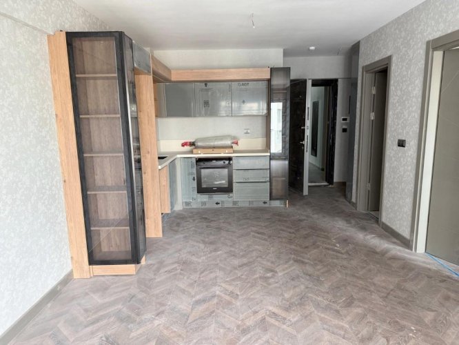 Yeni Batı AP İst Portta, 1+1+Giyinme Odası+Kiler, 6.Katta