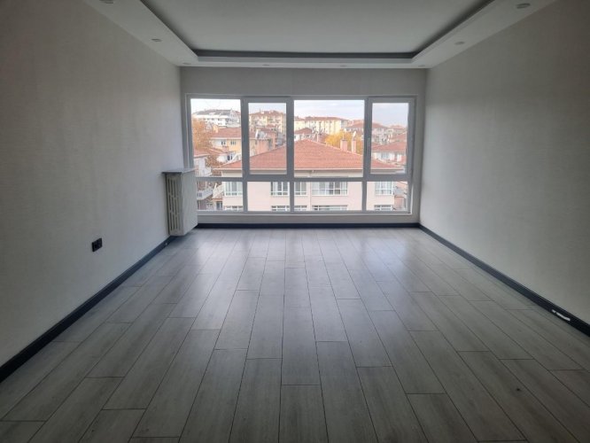 Çankaya Şimşek Sokakta Güven Hastanesi Yakını Full Yapılı 3+1, 3.Kat