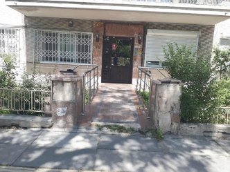 Çankaya Gençlik Caddesinde, Bahçe Çıkışlı, Full Yapılı 1+1