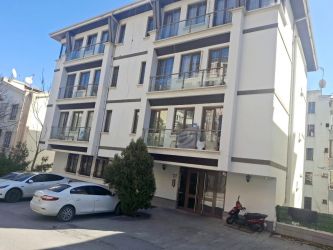 Gopta Merkezi Konumda, Jale Tezer Koleji Yakını, Mobilyalı 1+1