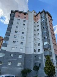 Eryama Metro İstasyonu Yakını, Manzaralı, Bakımlı, Sitede  3+1
