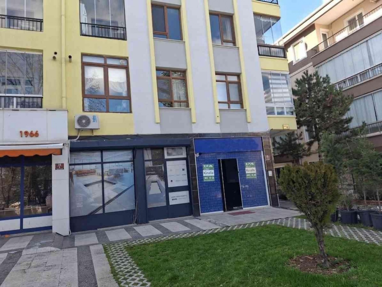 Balgat İlhami Soysal Caddesinde, 45 m2 Mağaza, Dükkan
