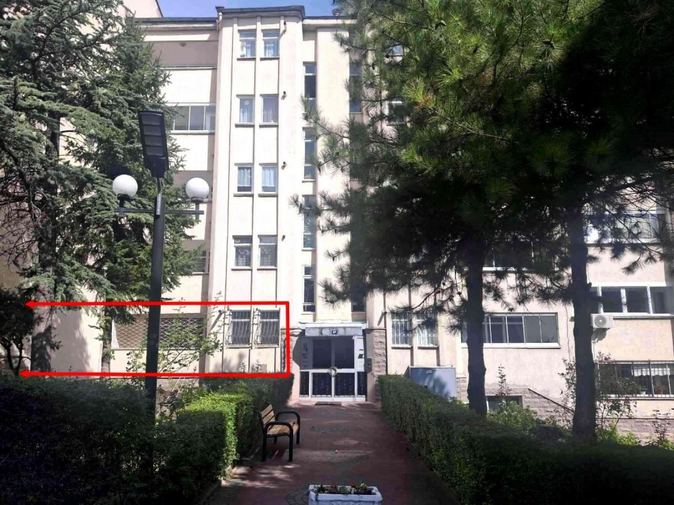Söğütözünün Prestijli Konumunda,Doğa İçerisinde Yapılı  3+1