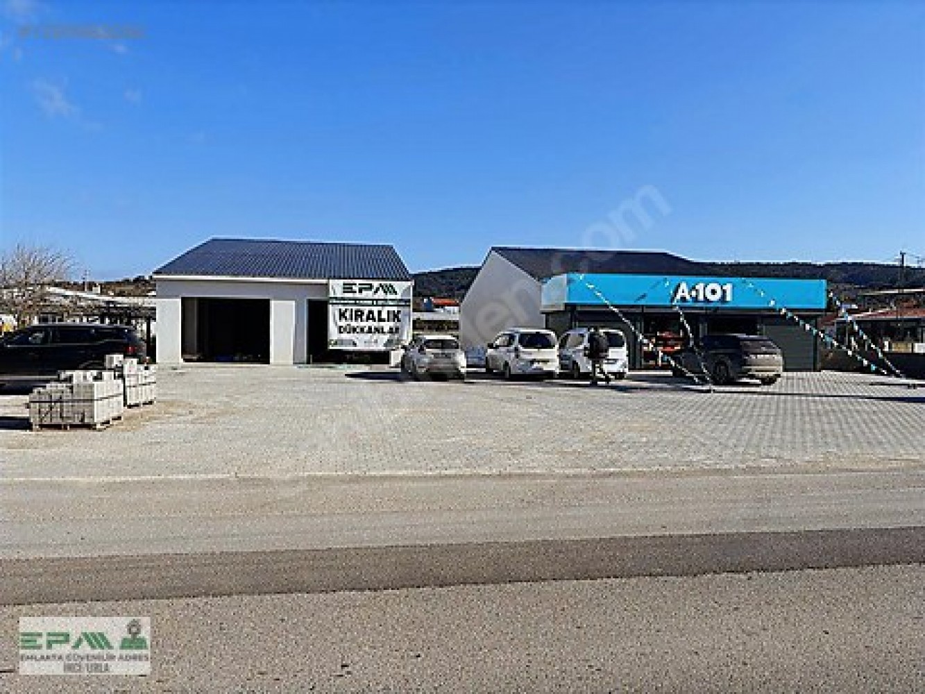Urla Kuşçular Bağ Yolu Çarşıda Kiralık Dükkan