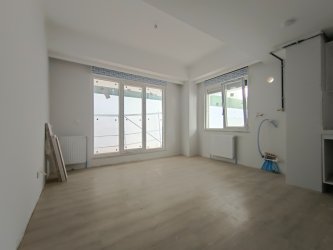 SIFIR BİNADA BAHÇE KATI 1+1