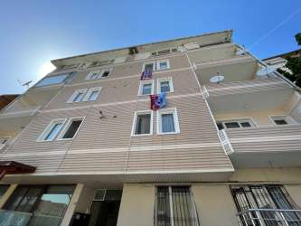 BİR GAYRİMENKUL`DEN 5 KATLI BİNANIN 4. KATINDA 3+1 140M2 DAİRE