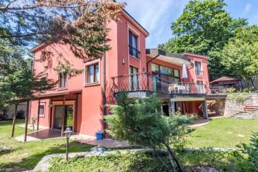 VILLA FOR SALE IN SARIYER BELGRADE FOREST ENTRANCE