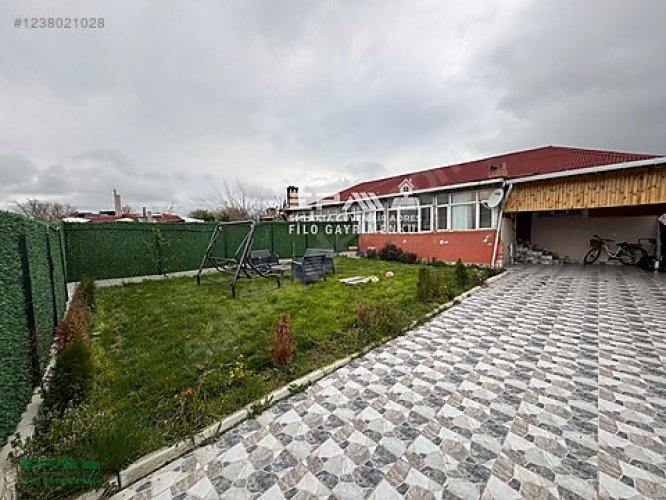 SARAY KARABÜRÇEK MAHALLESİ 300 m2 ARSA İÇİNDE SATILIK BAHÇELİ EV