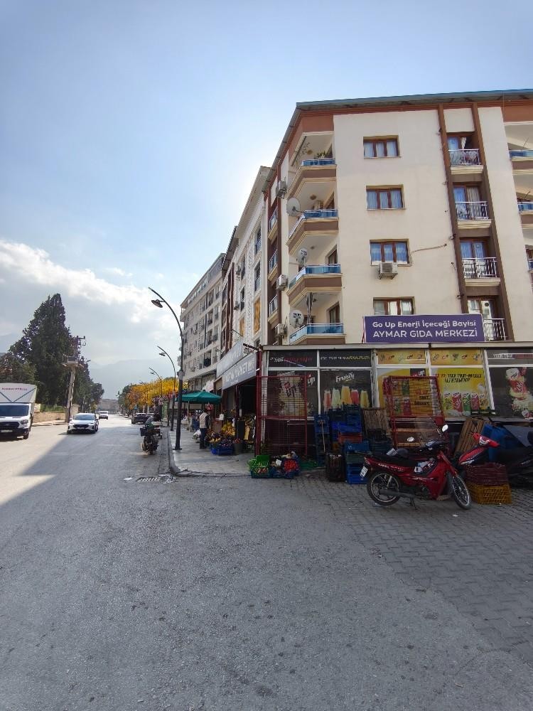 Manisa 50.Yıl Mh.3+1 Ara Kat Asansörlü Cadde Üzeri Satılık Daire