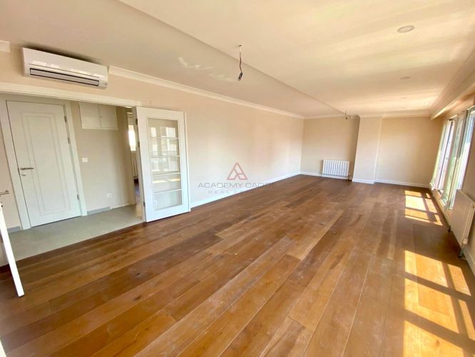 DALYAN SAHİL`DE KISMİ DENİZ MANZARALI 4+1 GENİŞ FERAH DAİRE 