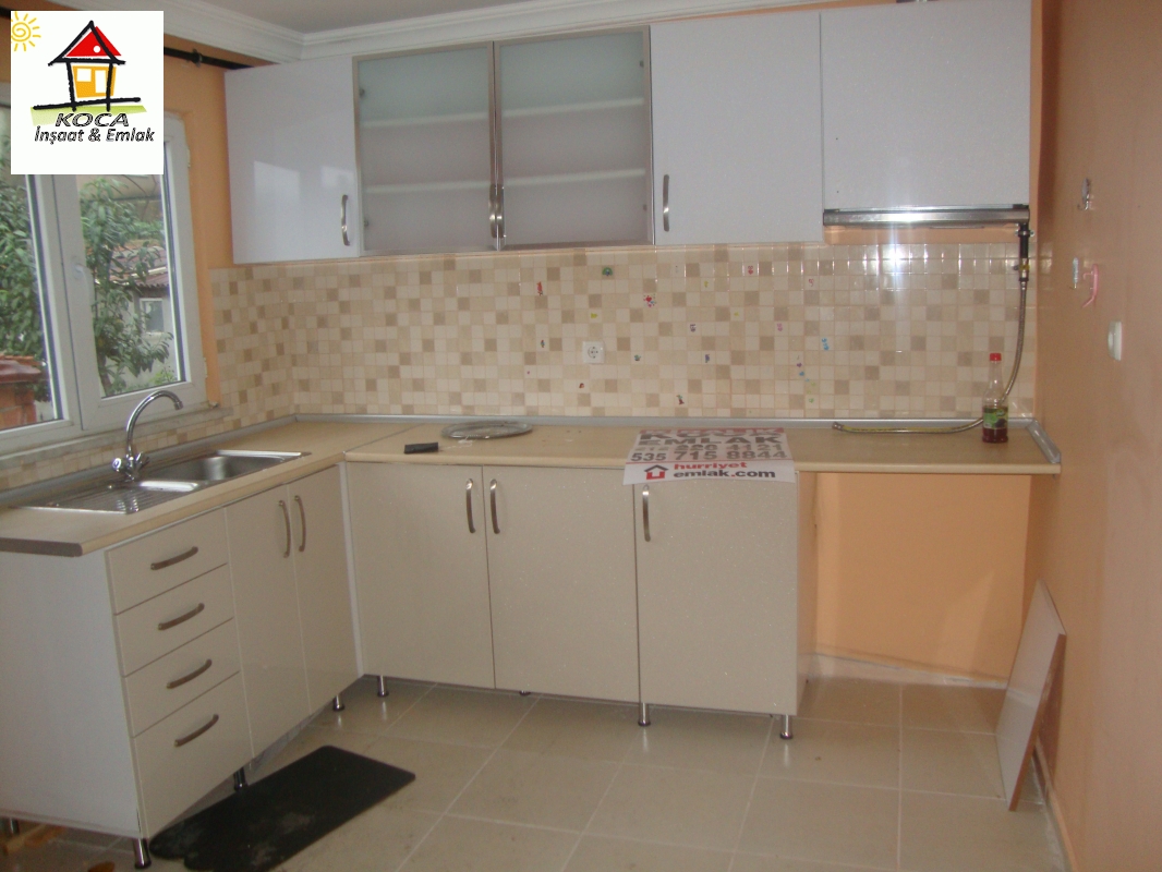 SARIYER BAHÇEKÖY KEMERDE KİRALIK MANZARALI MASRAFSIZ DAİRE Kiralık
