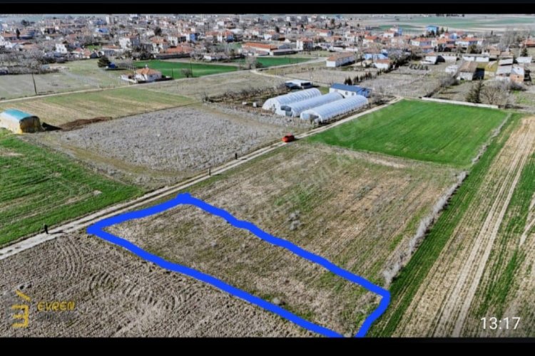 LÜLEBURGAZ DÜĞÜNCÜBAŞI KÖYÜNDE KONUT İMARLI 769 M2 SATILIK ARSA