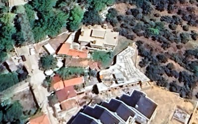 EDREMİT Çamlıbel Köyü Kazdağları eteklerinde(İDA) satılık BUTİK OTEL veya TAŞ  Konak villa